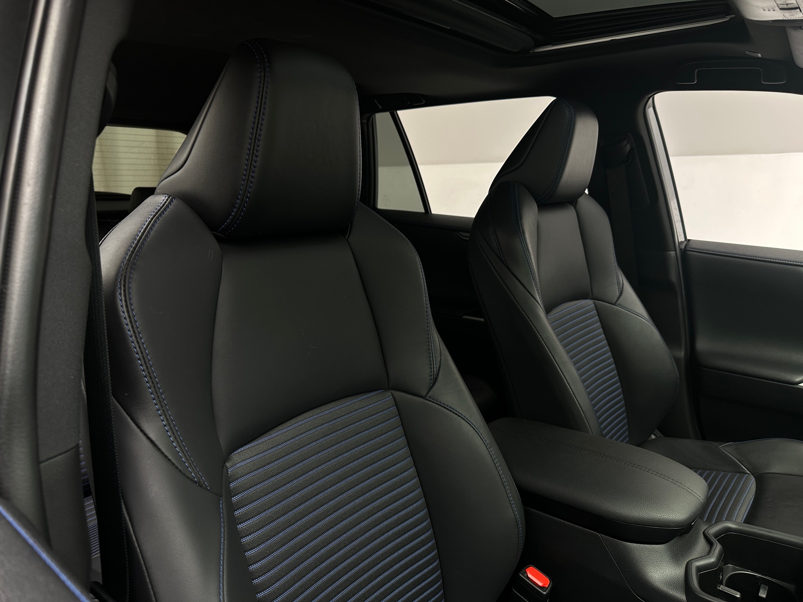 Thumbnail: 2023 Toyota RAV4 - 2