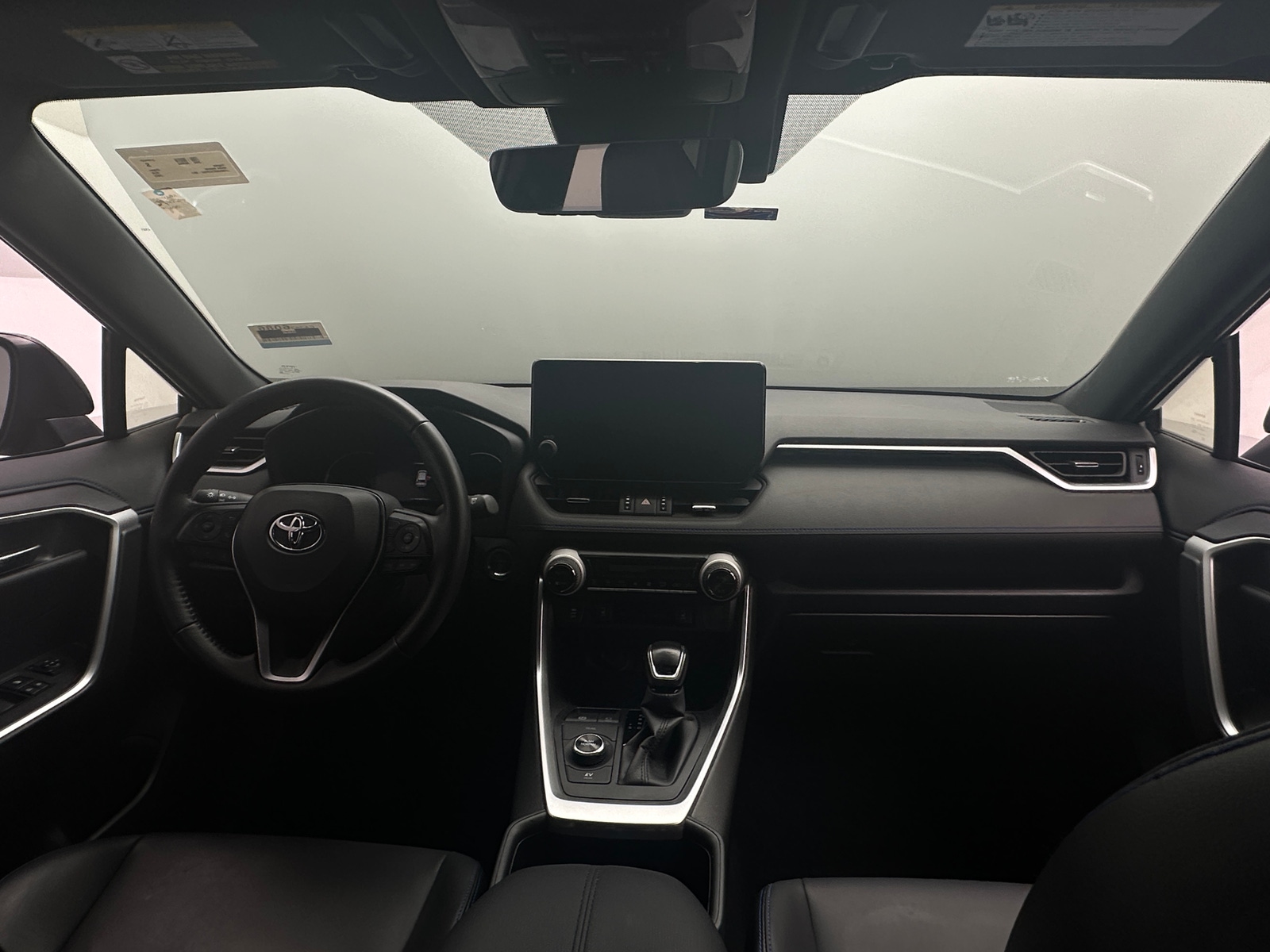 Thumbnail: 2023 Toyota RAV4 - 3