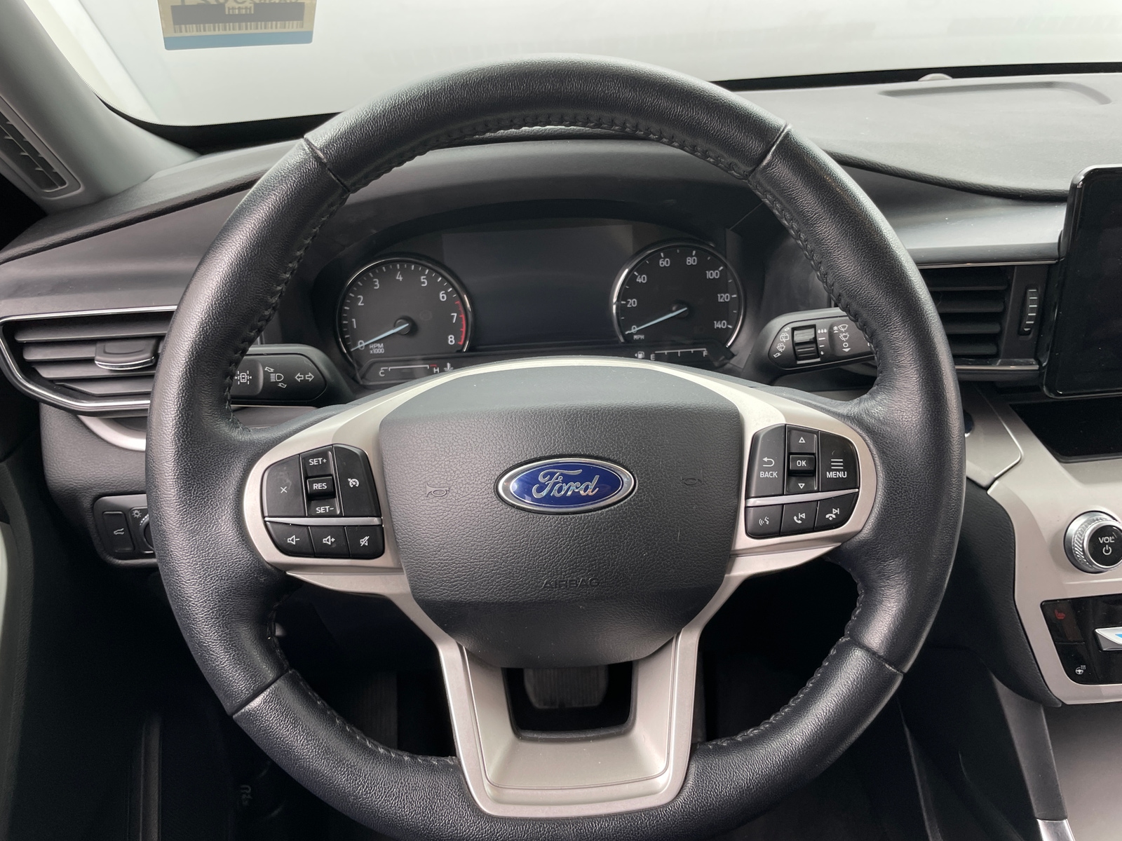 Thumbnail: 2021 Ford Explorer - 4