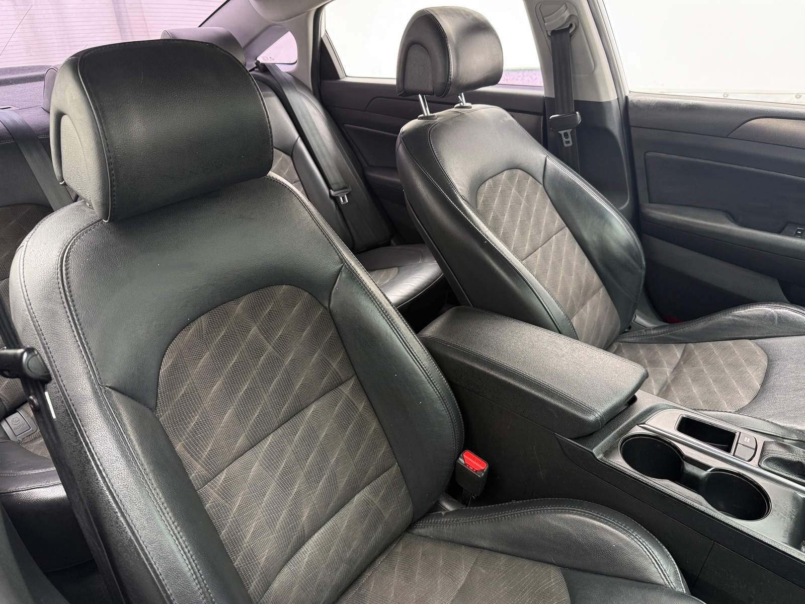 Thumbnail: 2017 Hyundai Sonata - 2