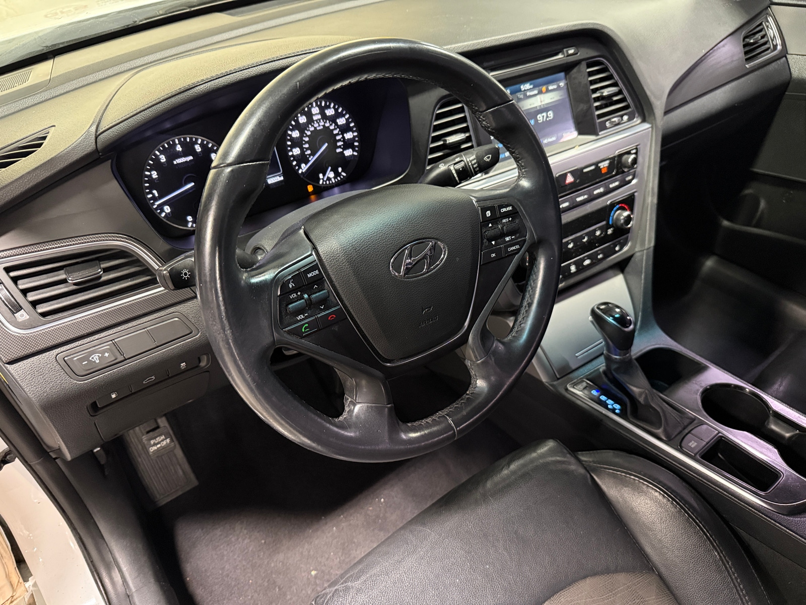 Thumbnail: 2017 Hyundai Sonata - 5