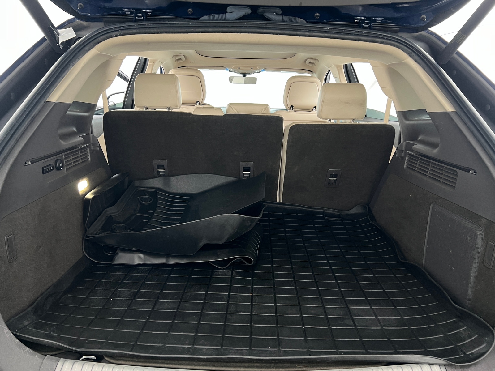 Thumbnail: 2020 Lincoln Nautilus - 6