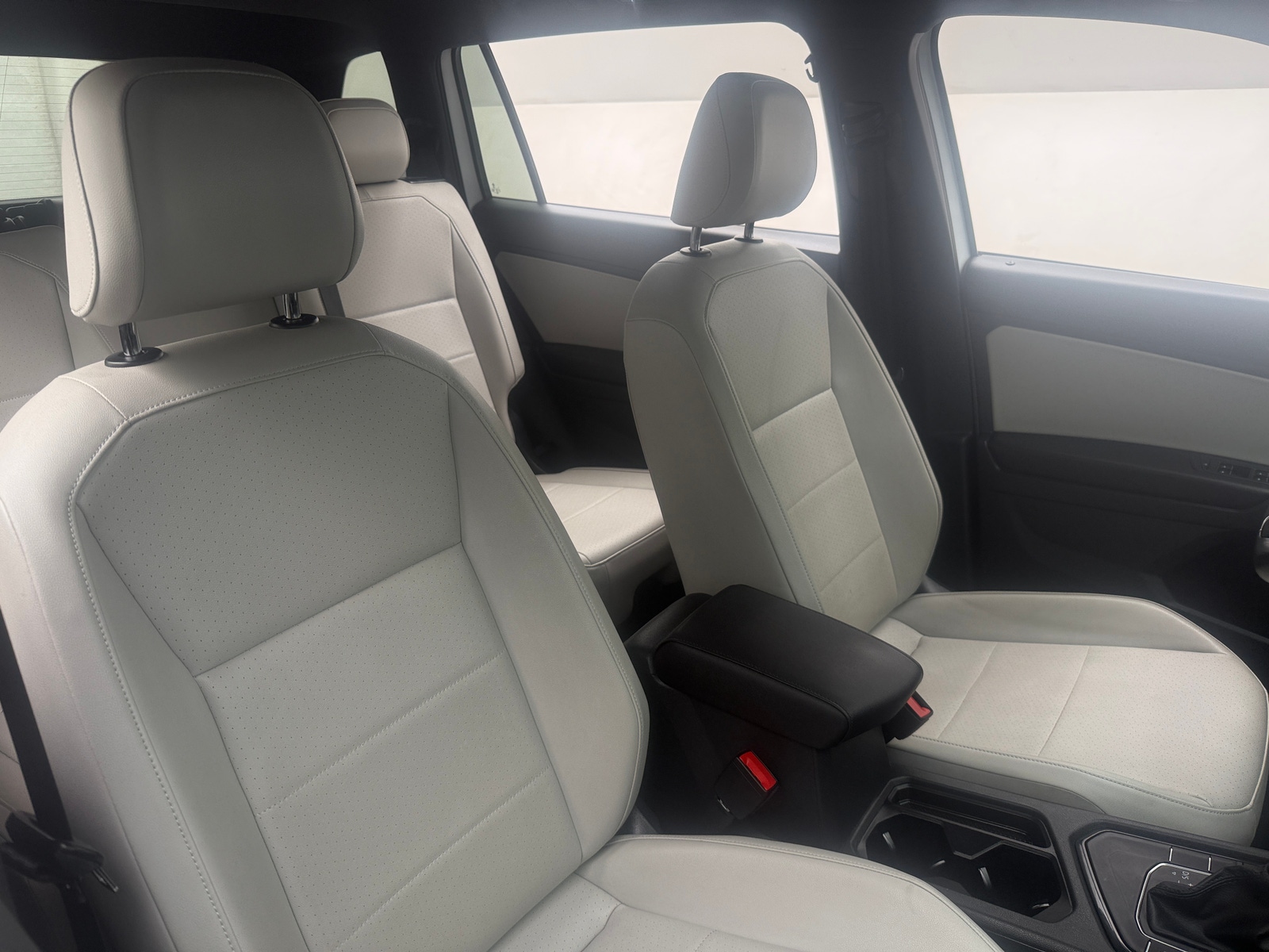 Thumbnail: 2020 Volkswagen Tiguan - 2