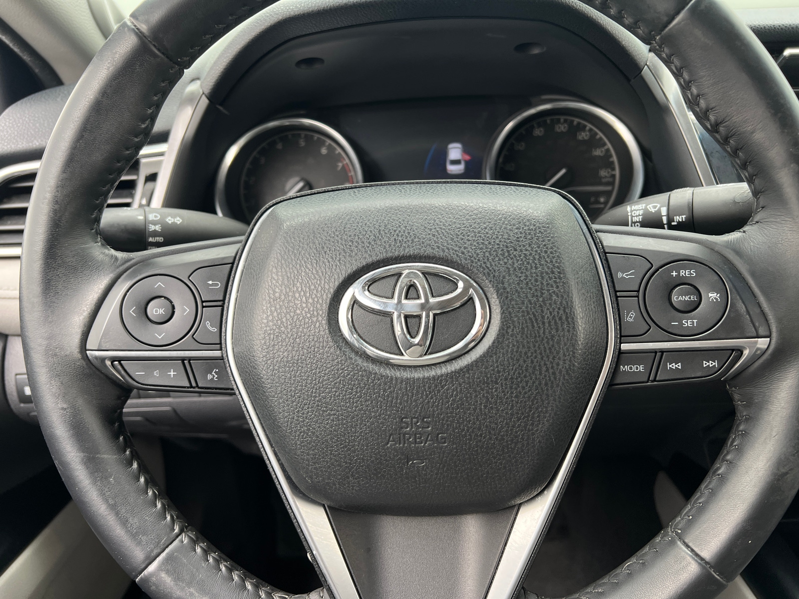 Thumbnail: 2018 Toyota Camry - 4