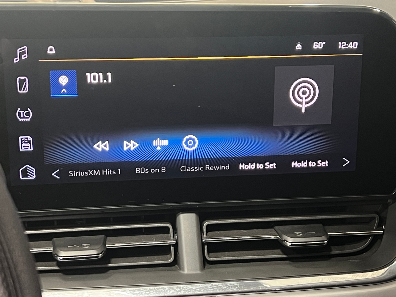 Thumbnail: 2025 Chevrolet Trax - 4