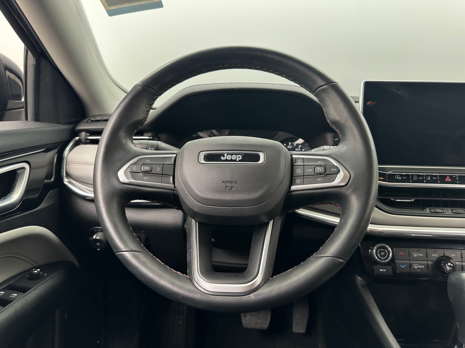 Thumbnail: 2022 Jeep Compass - 4