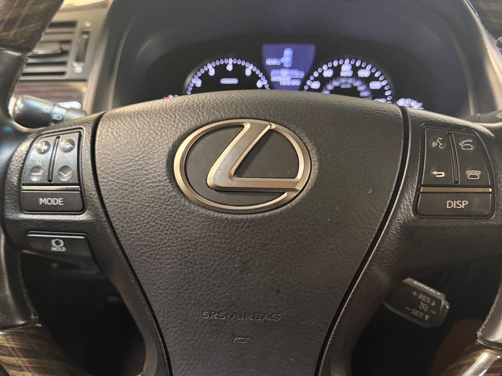 Thumbnail: 2014 Lexus LS - 4