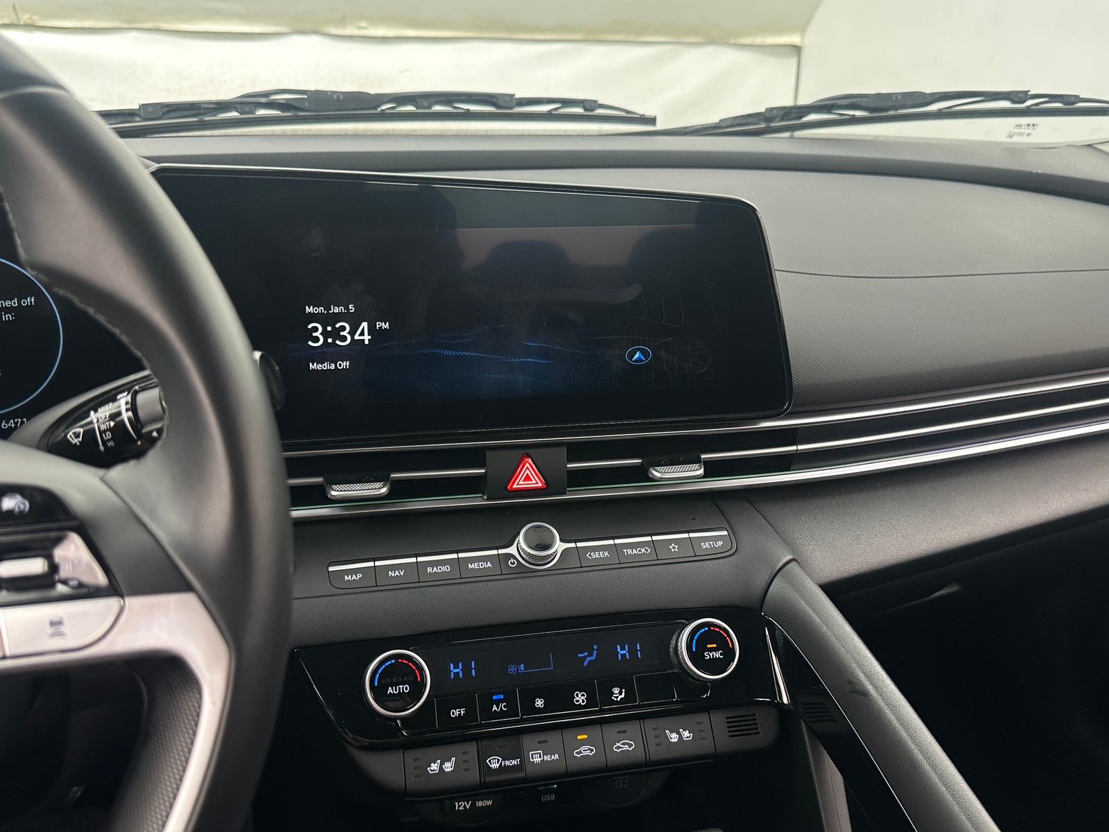 Thumbnail: 2025 Hyundai Elantra - 3