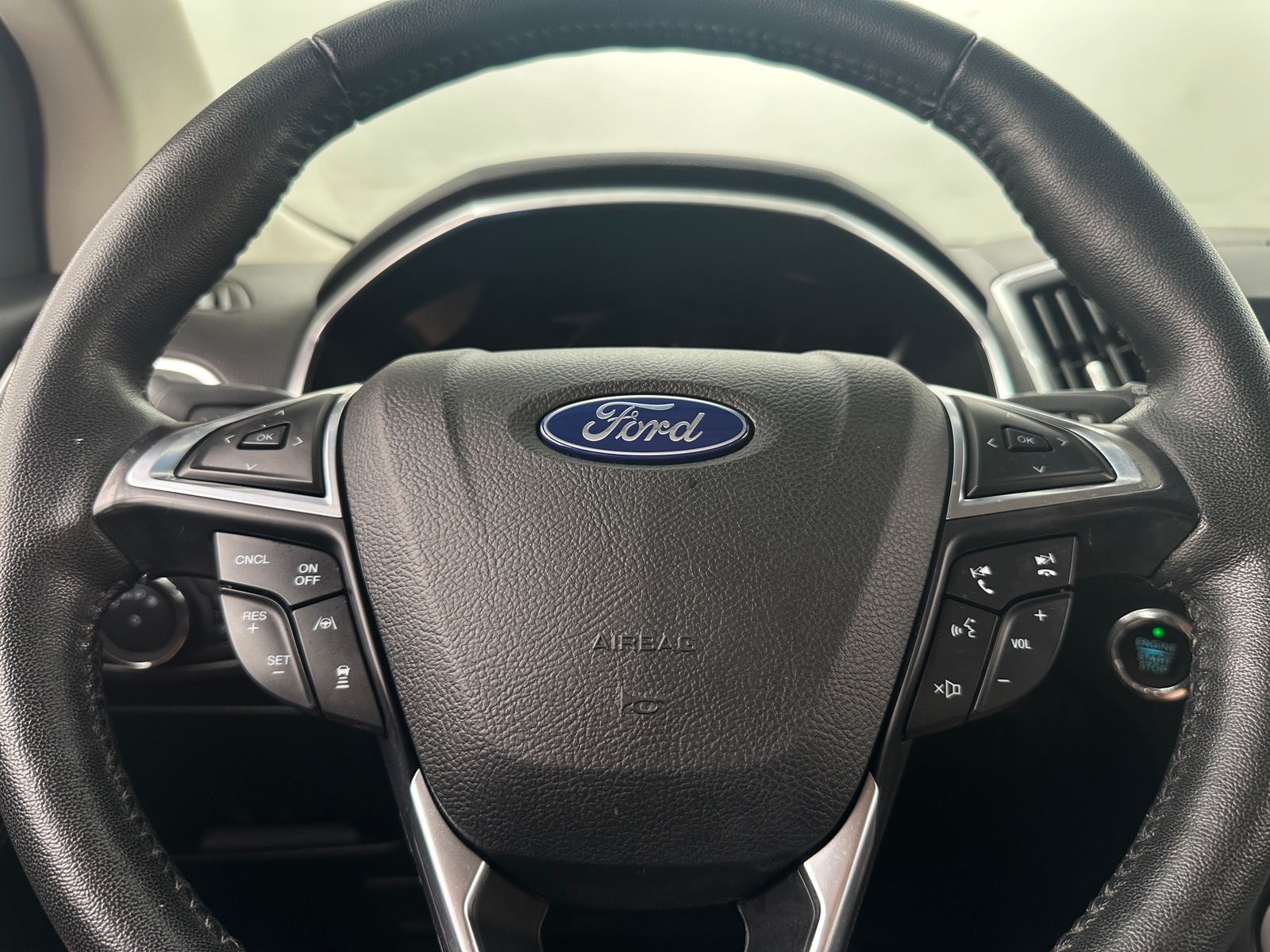 Thumbnail: 2019 Ford Edge - 4