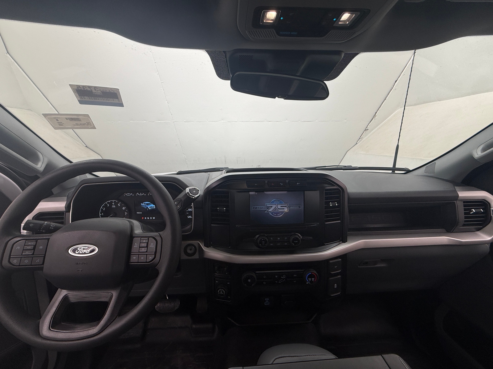 Thumbnail: 2023 Ford Econoline - 3