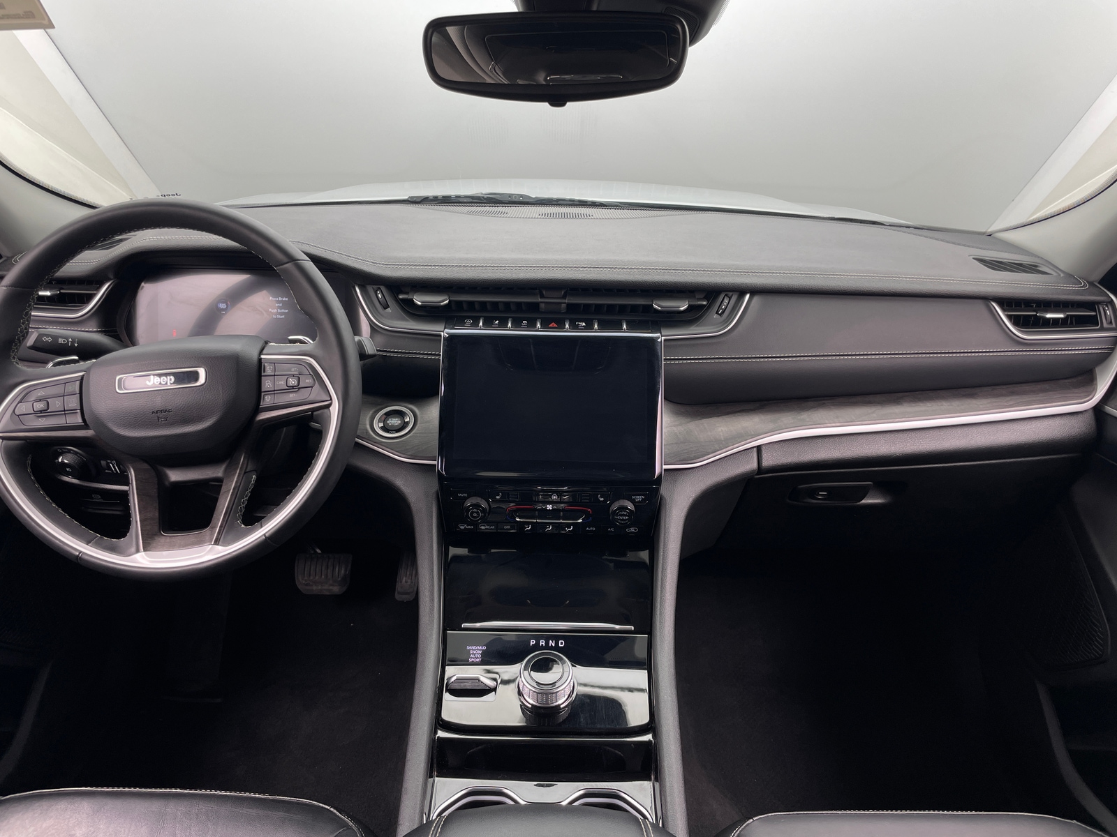 Thumbnail: 2023 Jeep Grand Cherokee L - 2