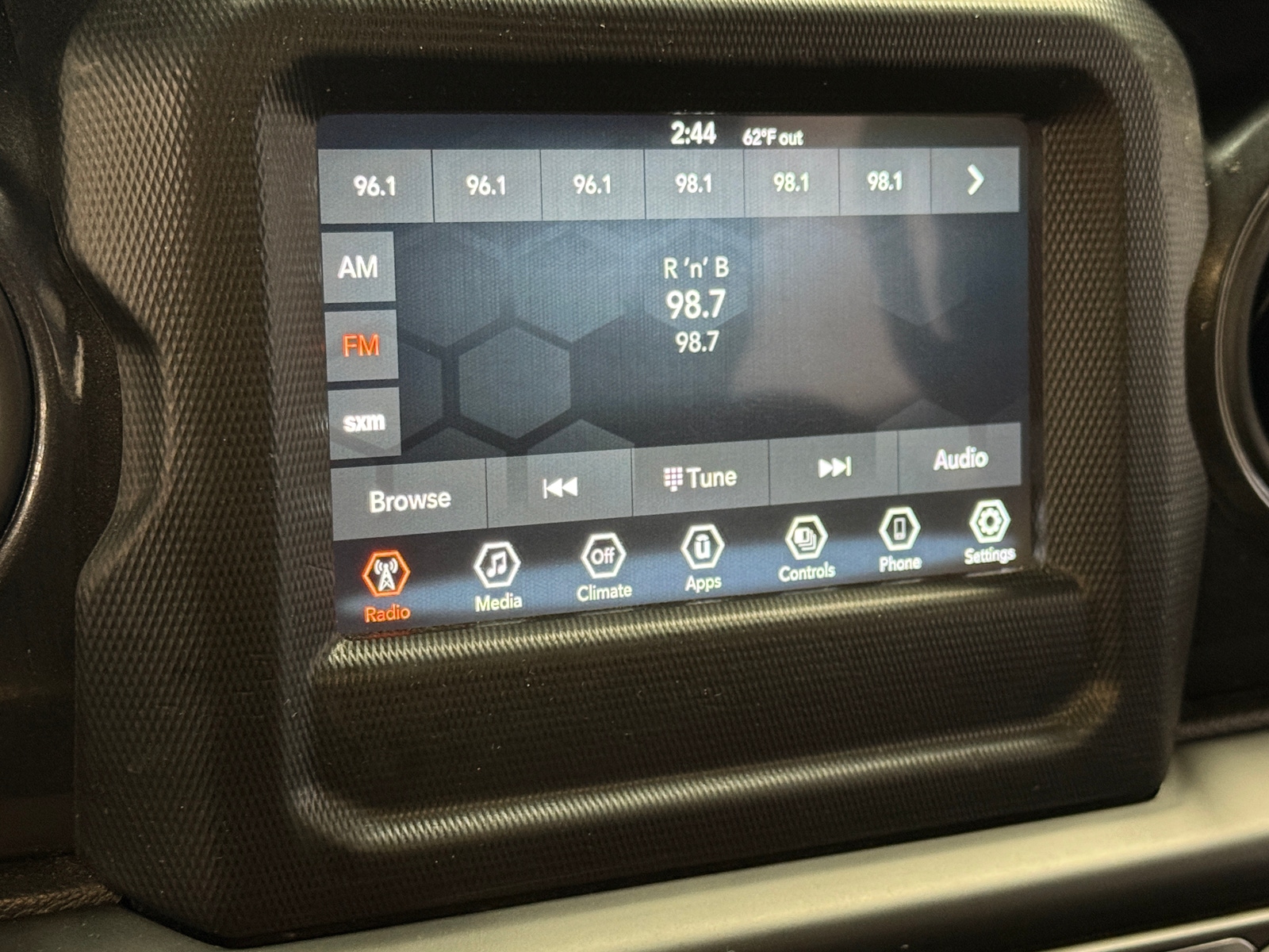 Thumbnail: 2022 Jeep Gladiator - 4