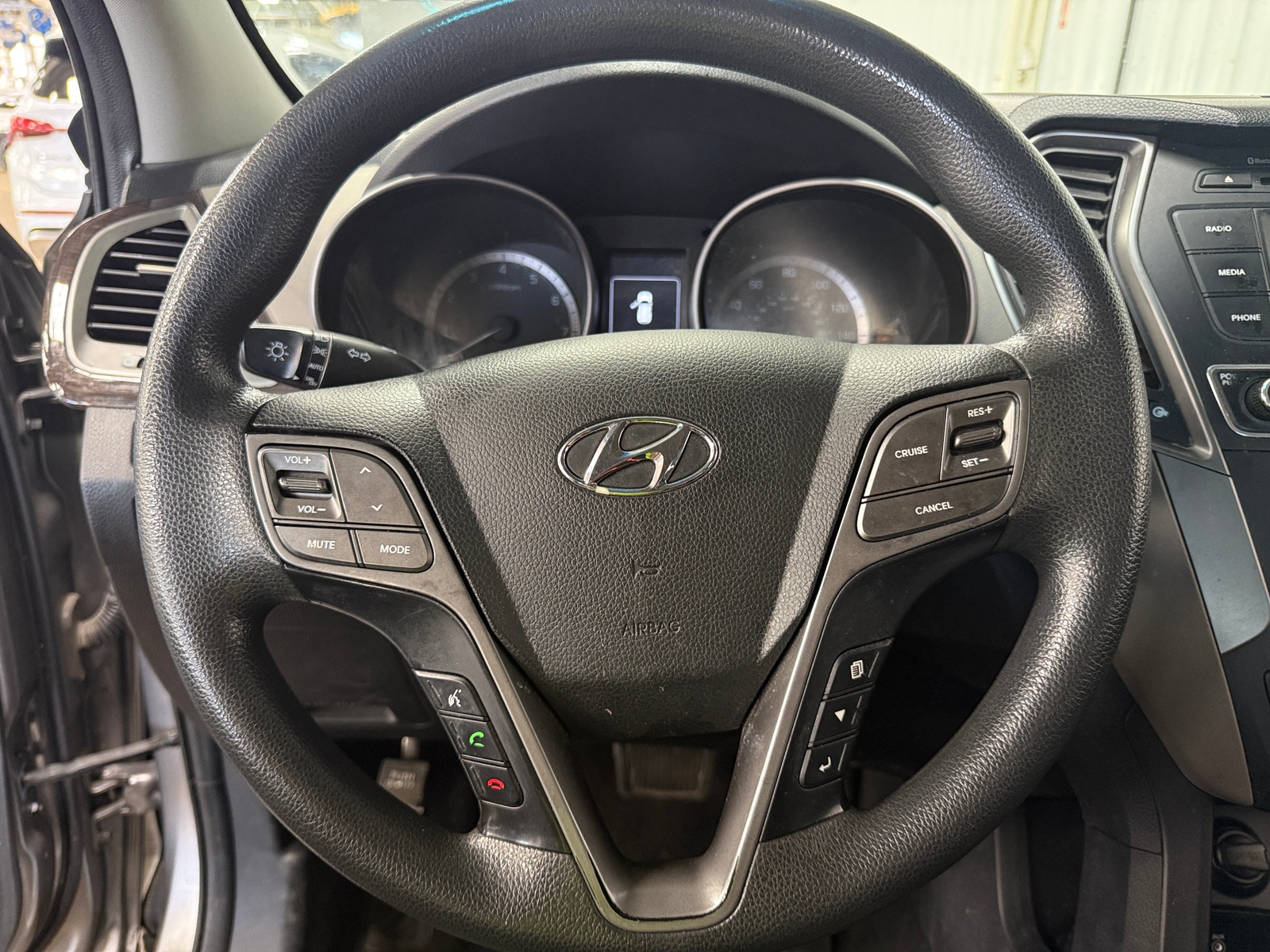 Thumbnail: 2018 Hyundai Santa Fe - 5