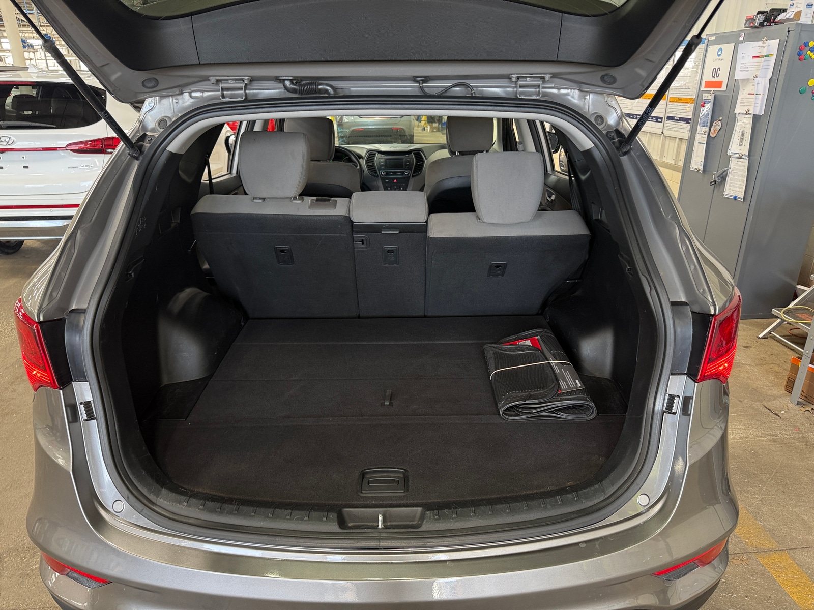 Thumbnail: 2018 Hyundai Santa Fe - 7