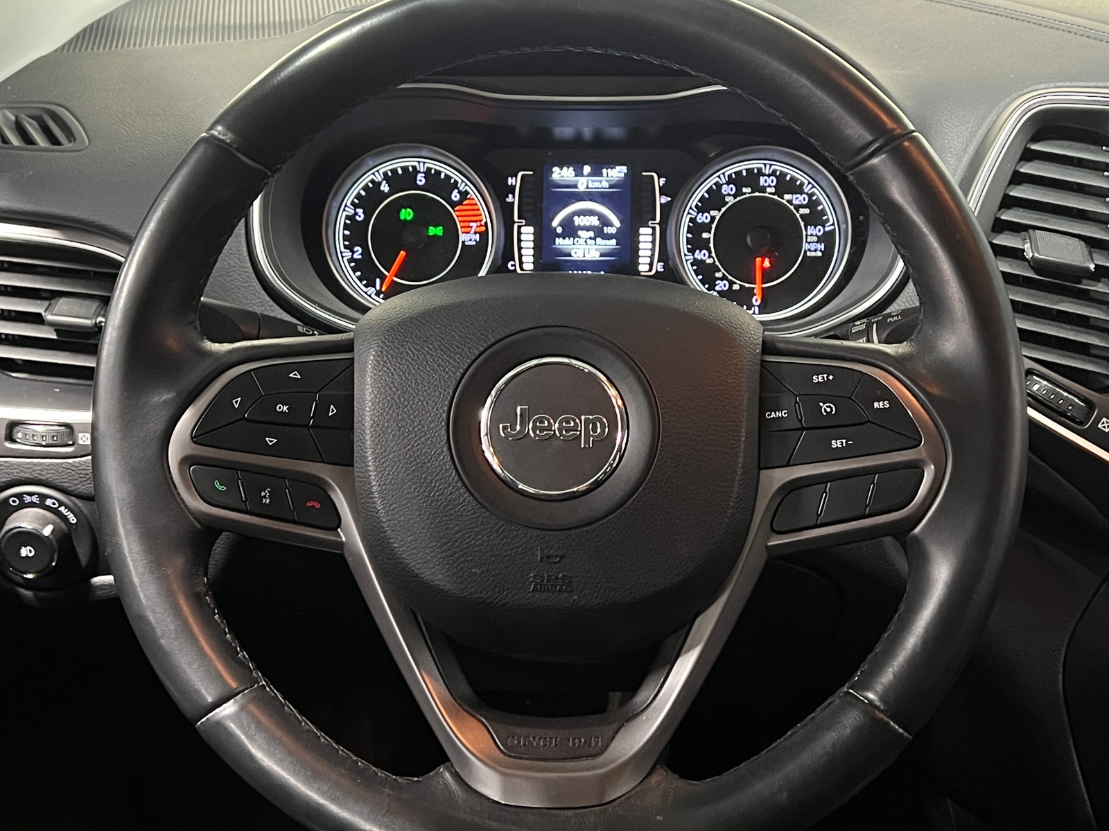 Thumbnail: 2019 Jeep Cherokee - 5