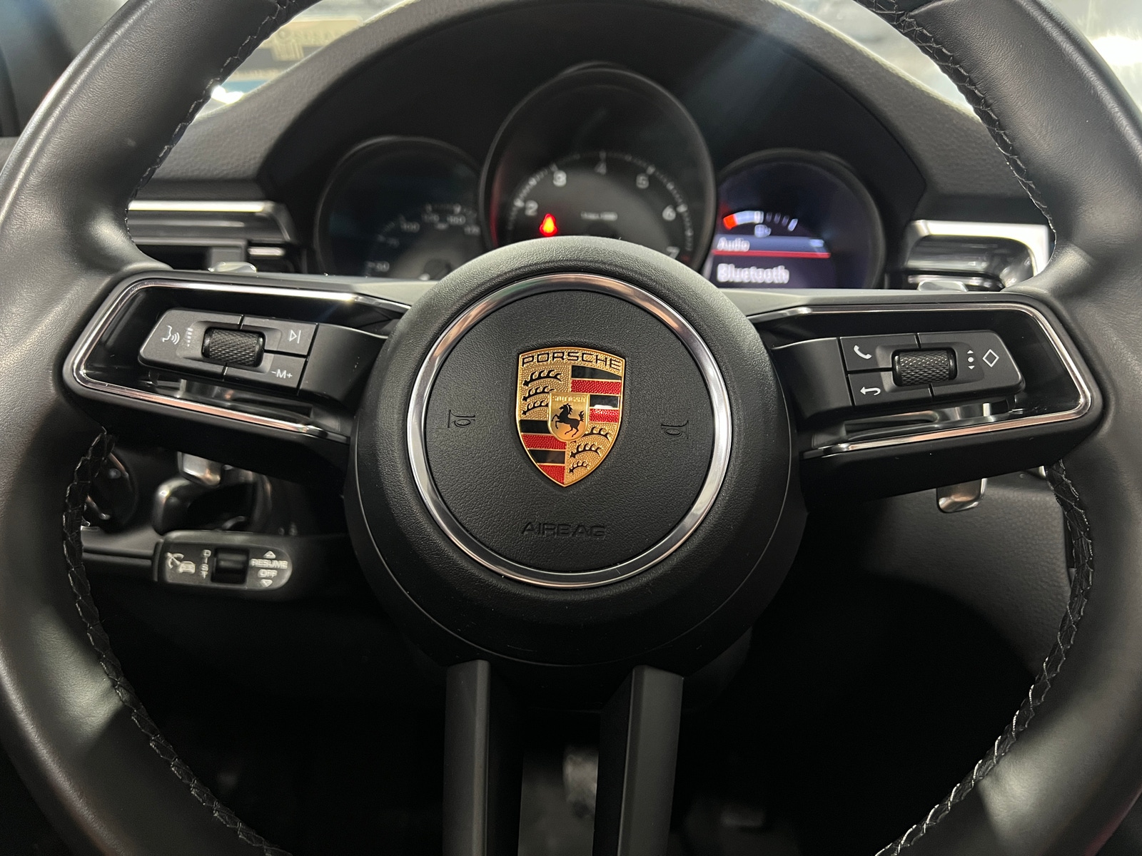 Thumbnail: 2022 Porsche Macan - 4