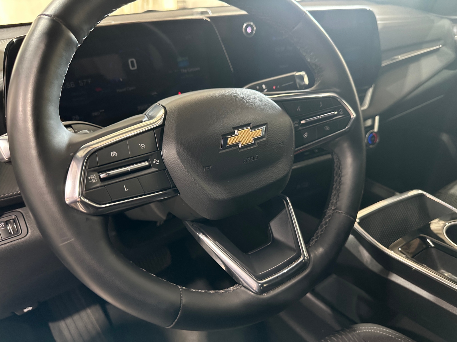 Thumbnail: 2025 Chevrolet Equinox - 5