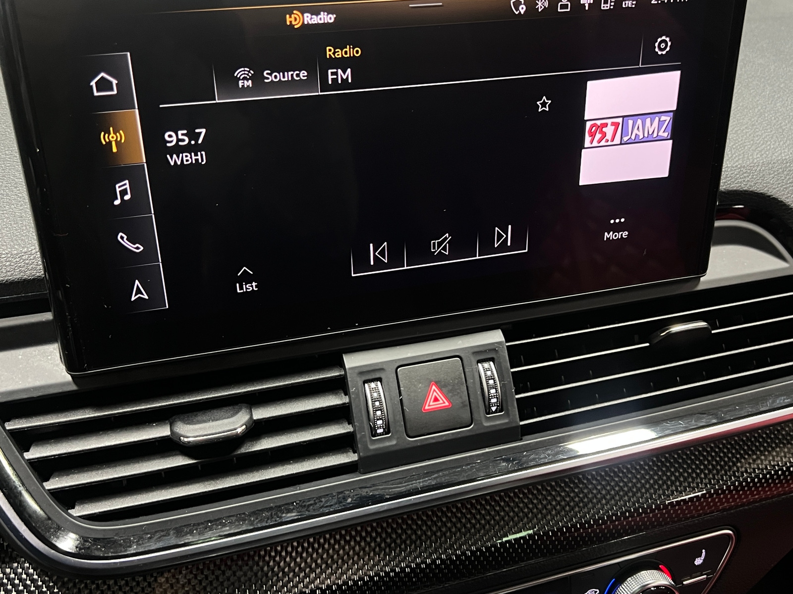 Thumbnail: 2021 Audi SQ5 - 3