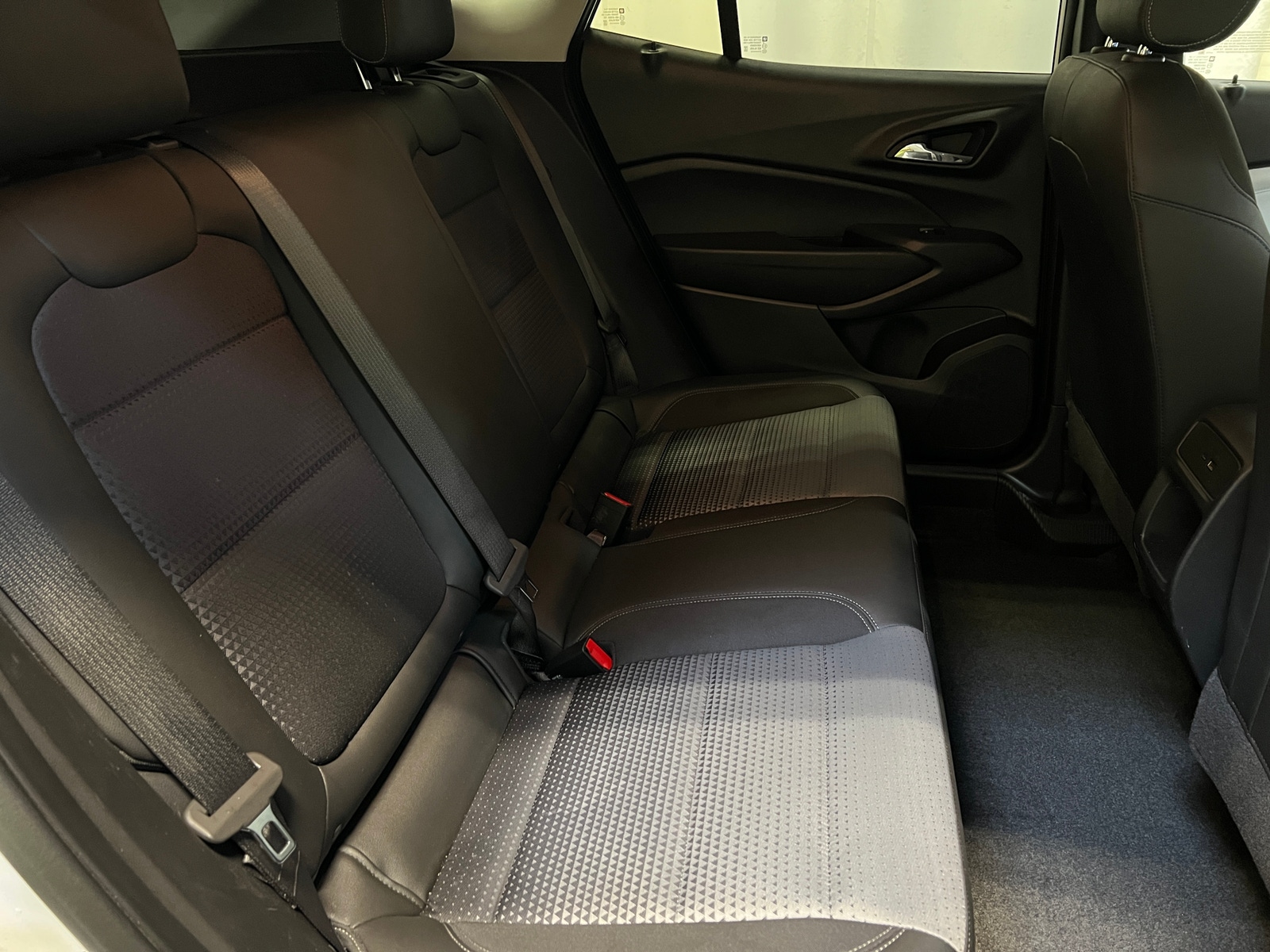 Thumbnail: 2025 Chevrolet Trax - 6