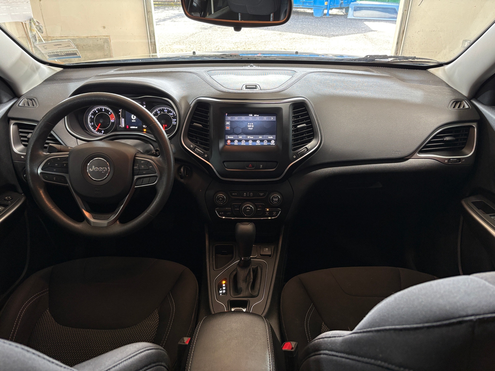 Thumbnail: 2021 Jeep Cherokee - 3