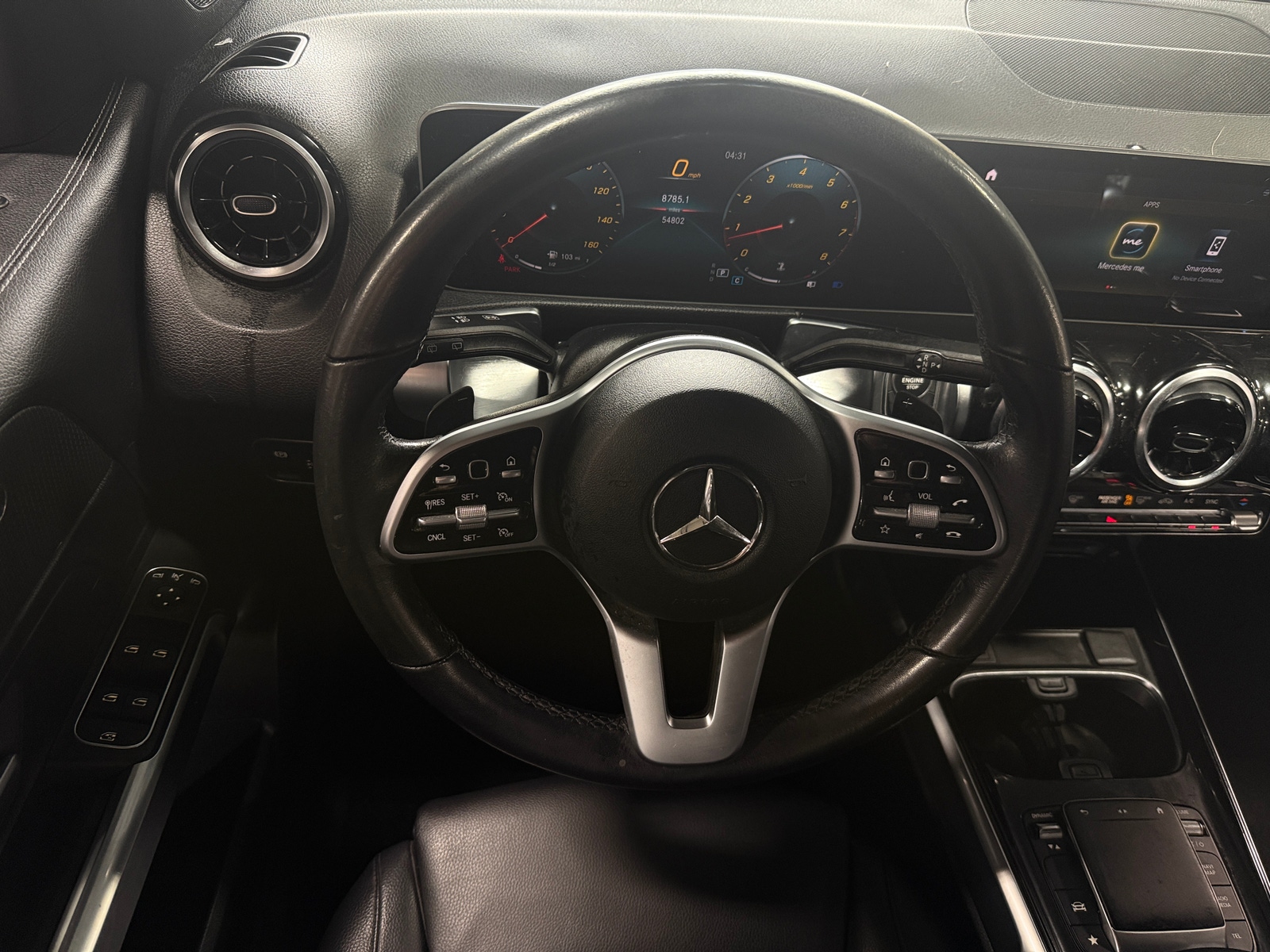 Thumbnail: 2021 Mercedes-Benz GLB - 4