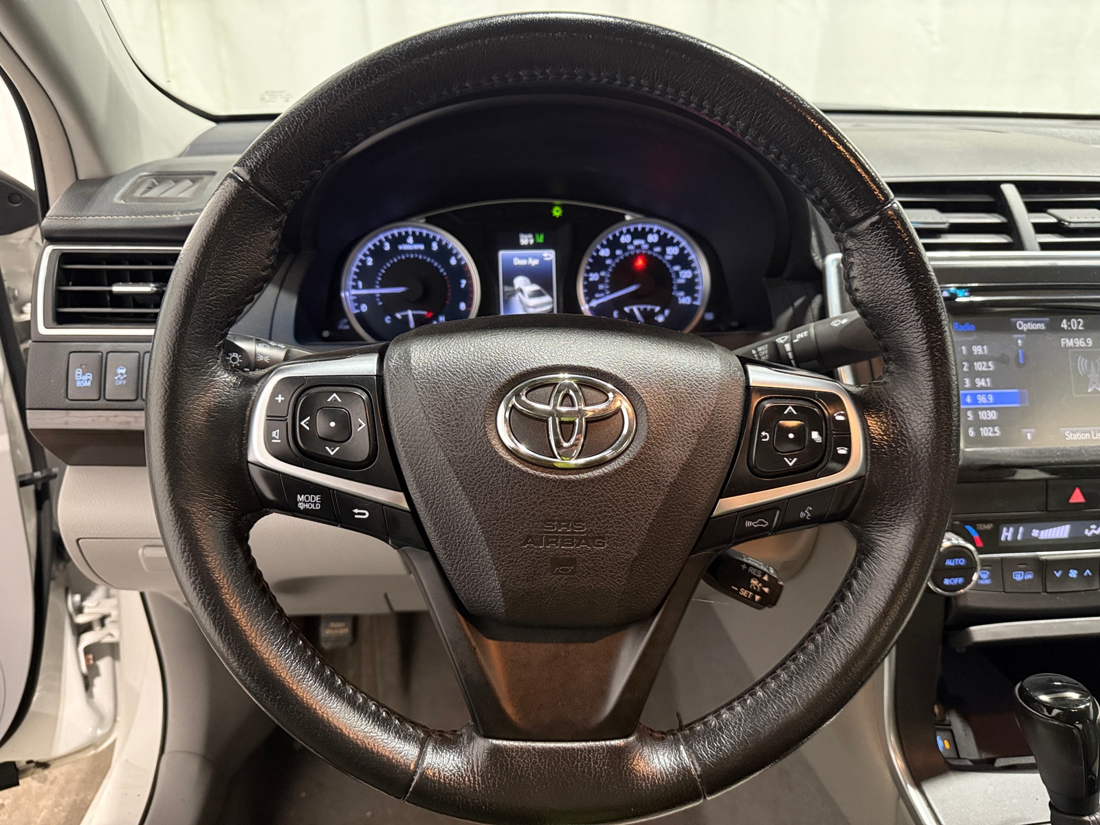 Thumbnail: 2015 Toyota Camry - 4