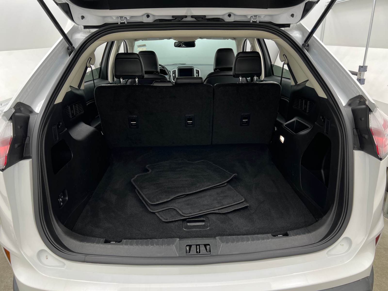 Thumbnail: 2024 Ford Edge - 6