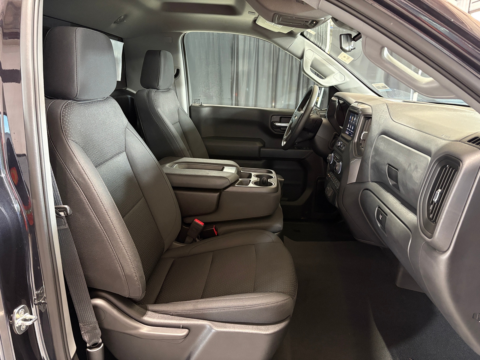 Thumbnail: 2022 Chevrolet Silverado 1500 - 2