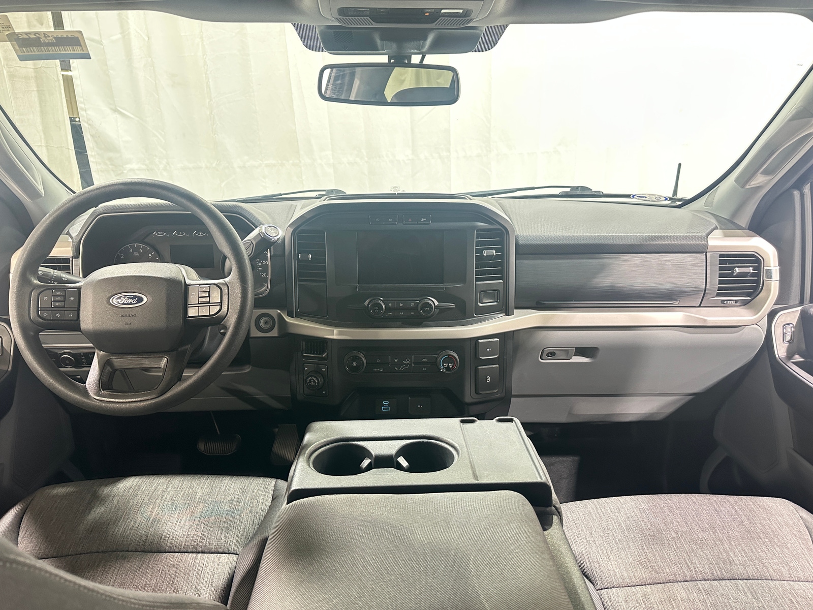 Thumbnail: 2021 Ford Econoline - 3