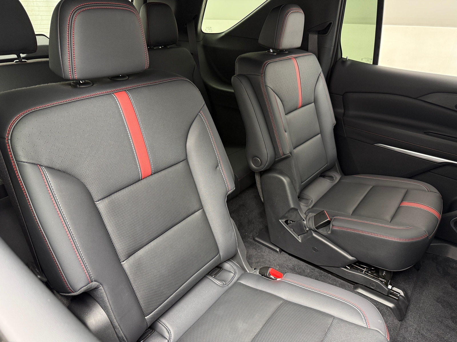 Thumbnail: 2024 Chevrolet Traverse - 5