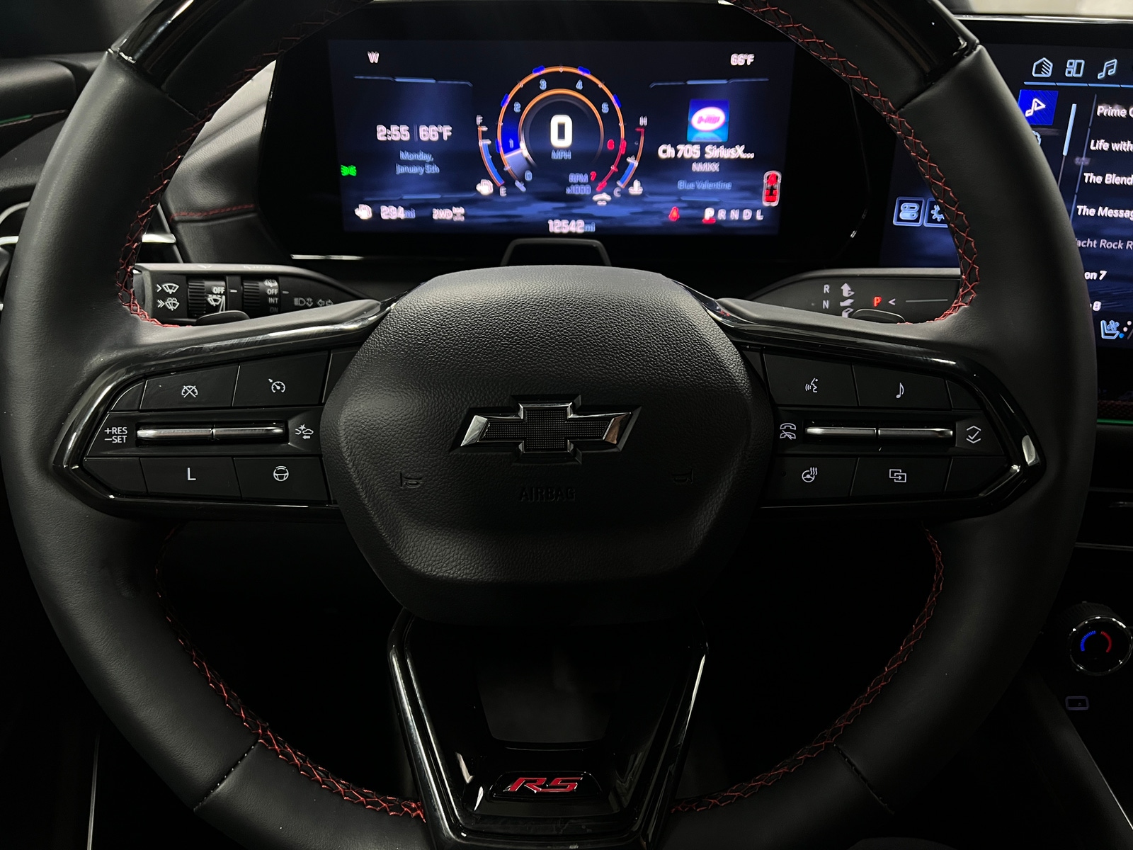 Thumbnail: 2024 Chevrolet Traverse - 4