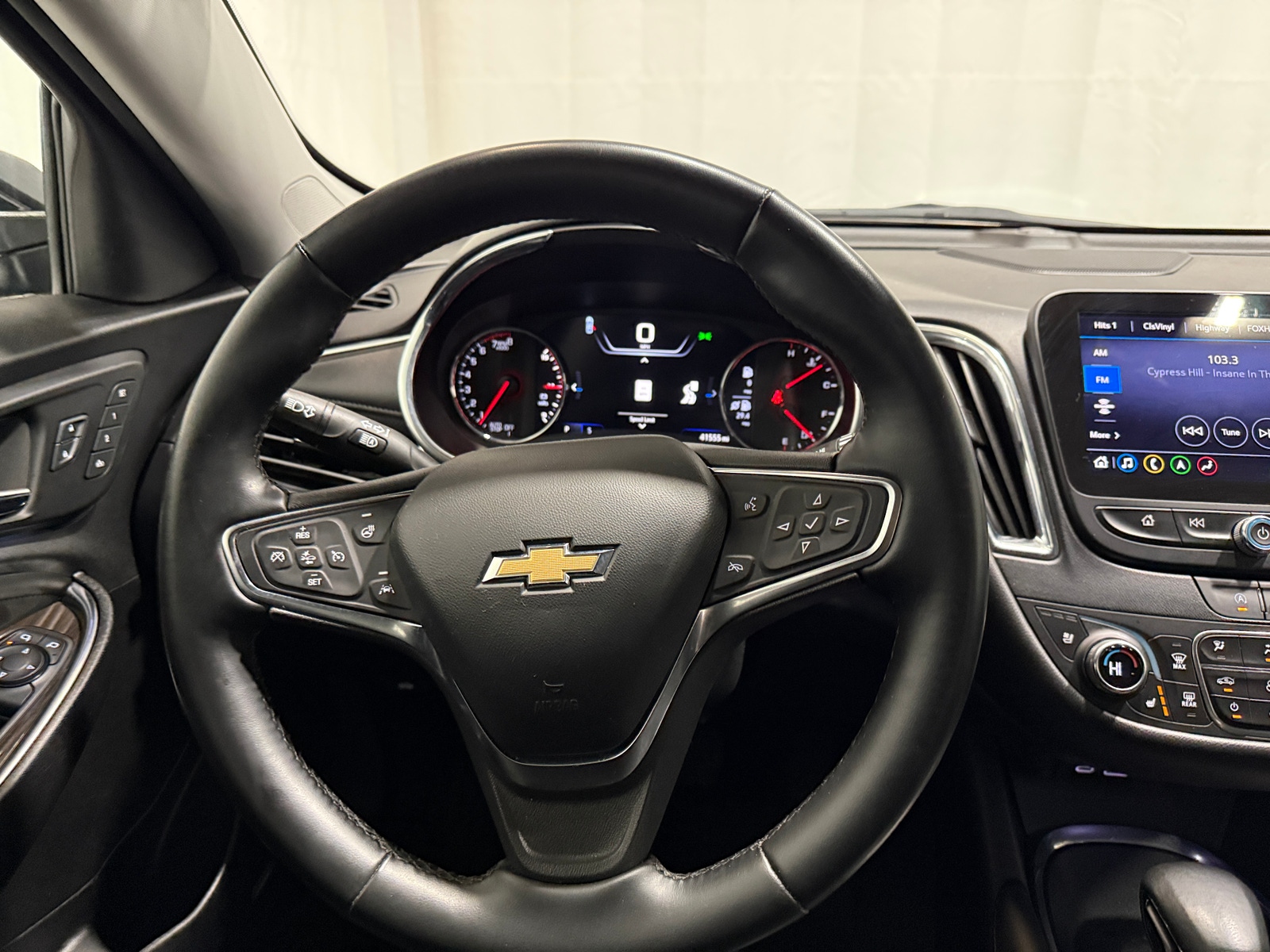 Thumbnail: 2024 Chevrolet Malibu - 4