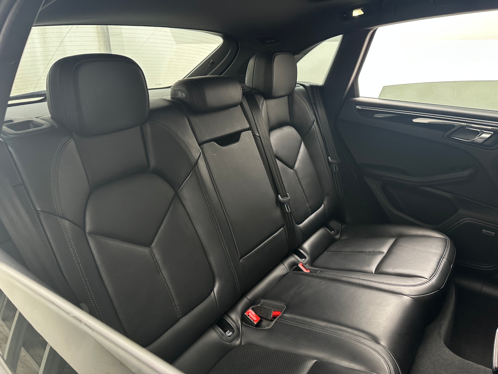 Thumbnail: 2018 Porsche Macan - 5