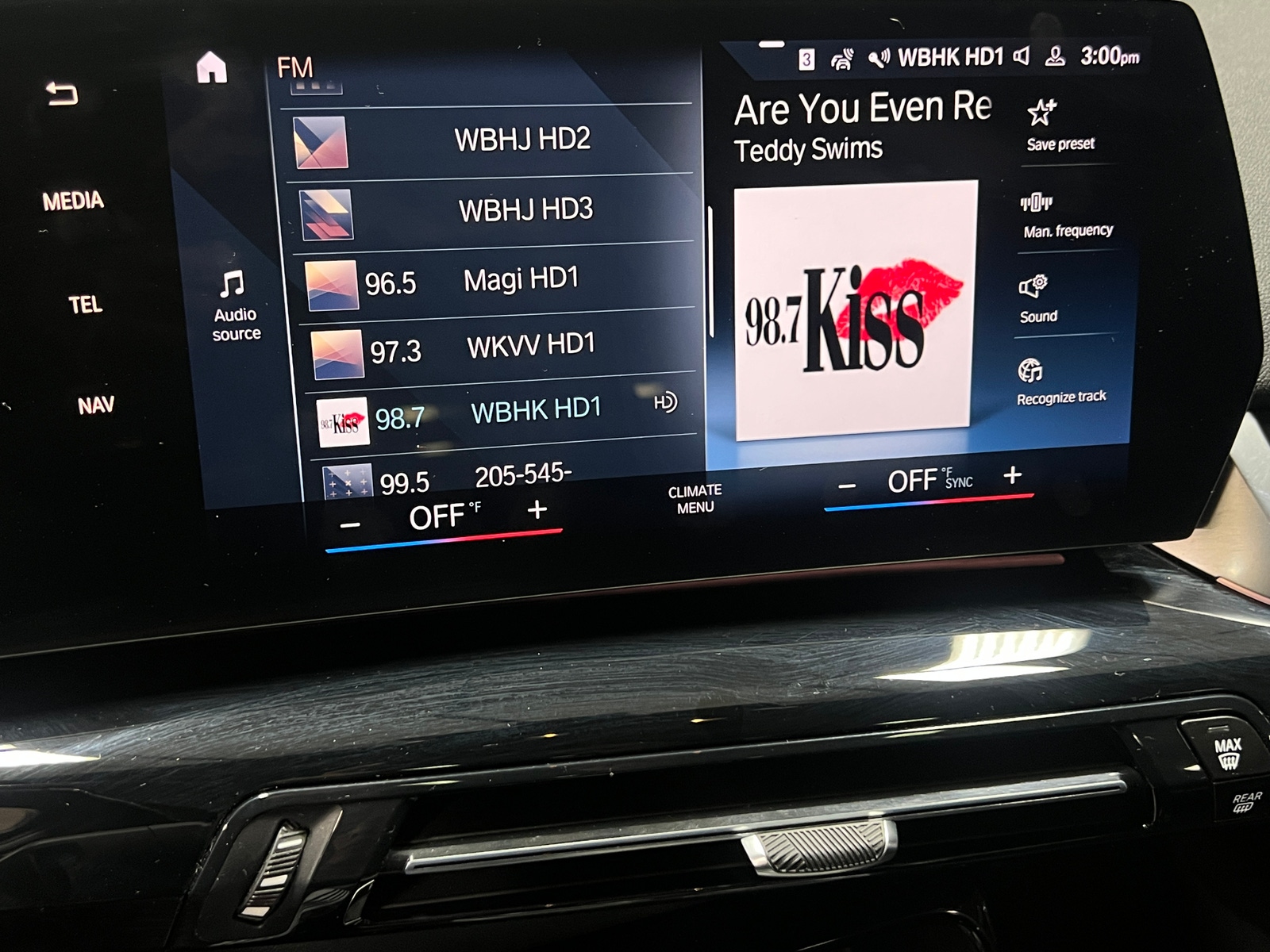 Thumbnail: 2023 BMW X1 - 3