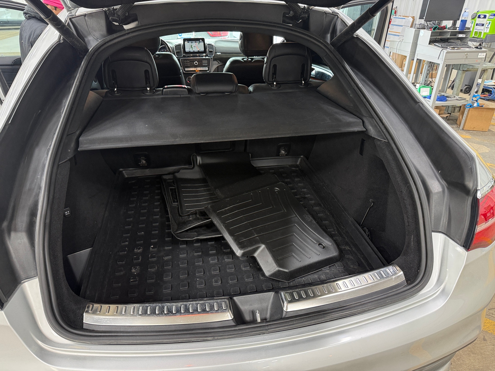 Thumbnail: 2017 Mercedes-Benz GLE - 6