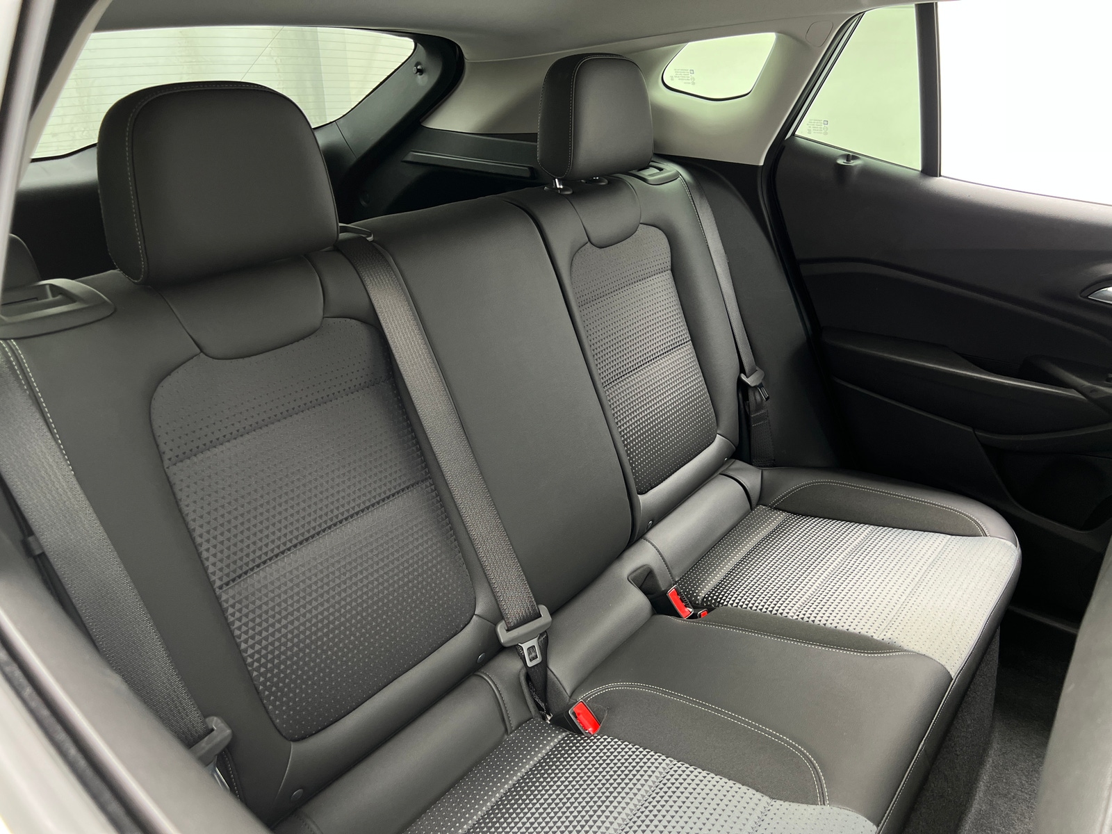 Thumbnail: 2025 Chevrolet Trax - 6