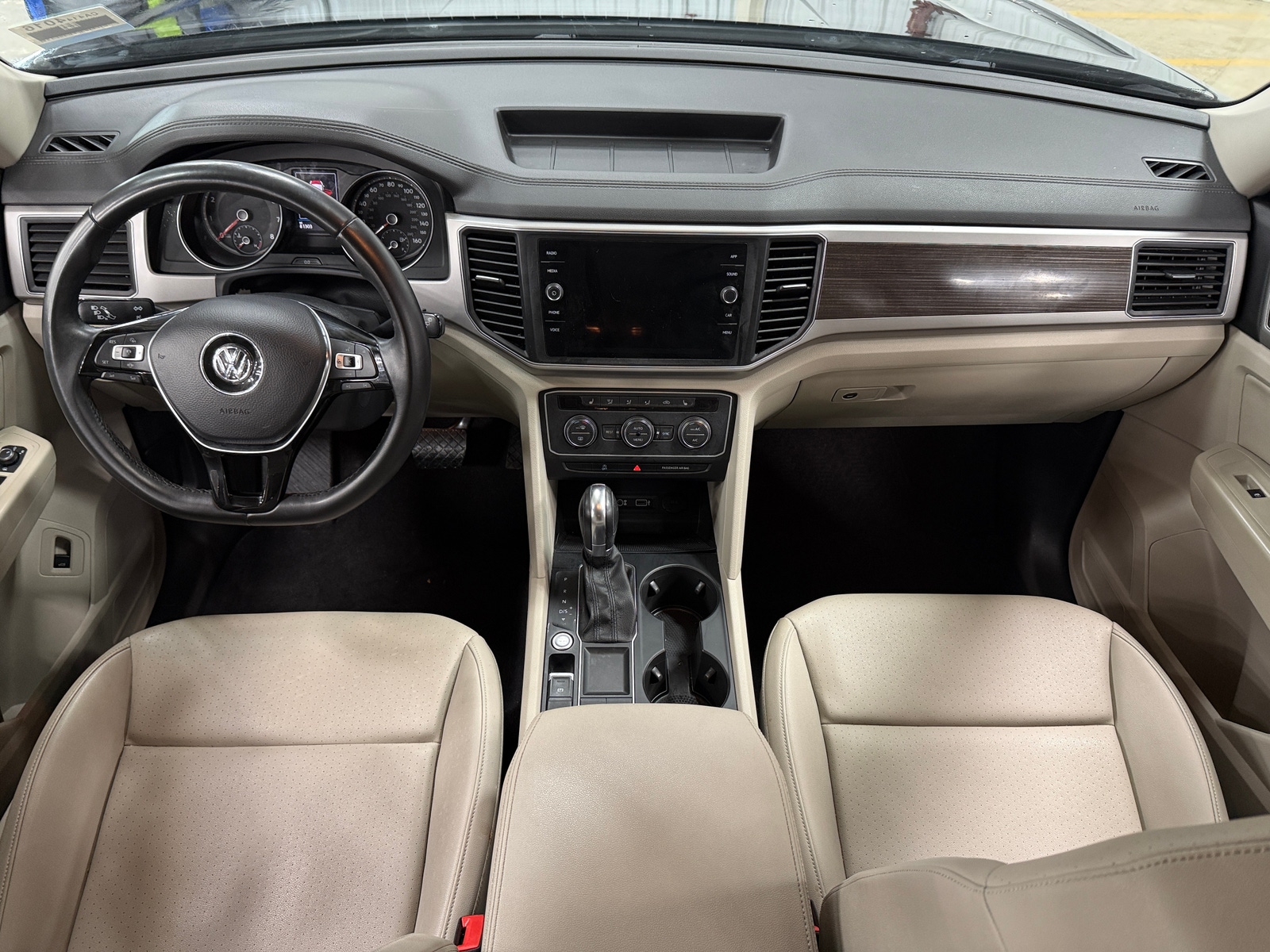 Thumbnail: 2019 Volkswagen Atlas - 2