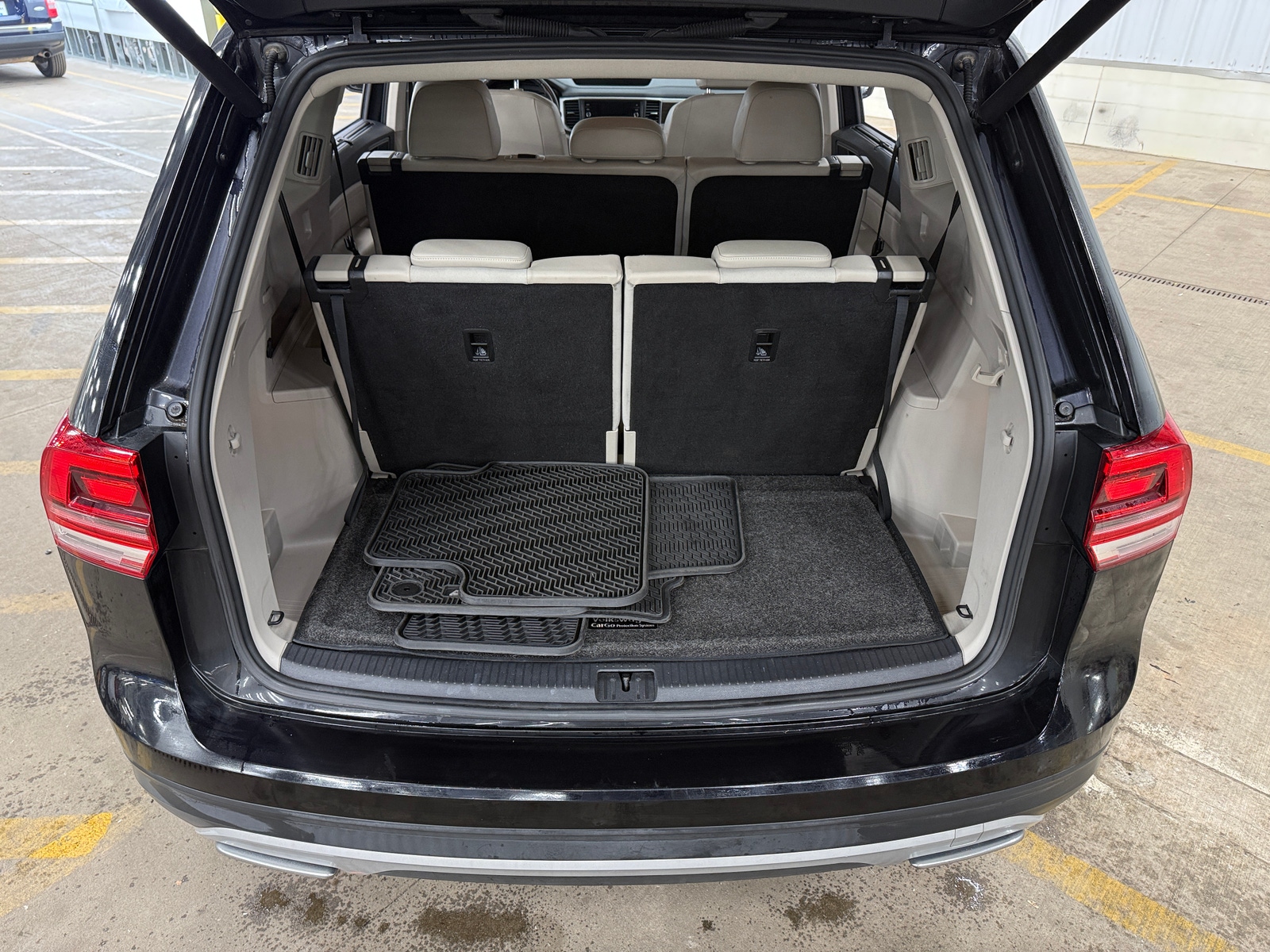 Thumbnail: 2019 Volkswagen Atlas - 6