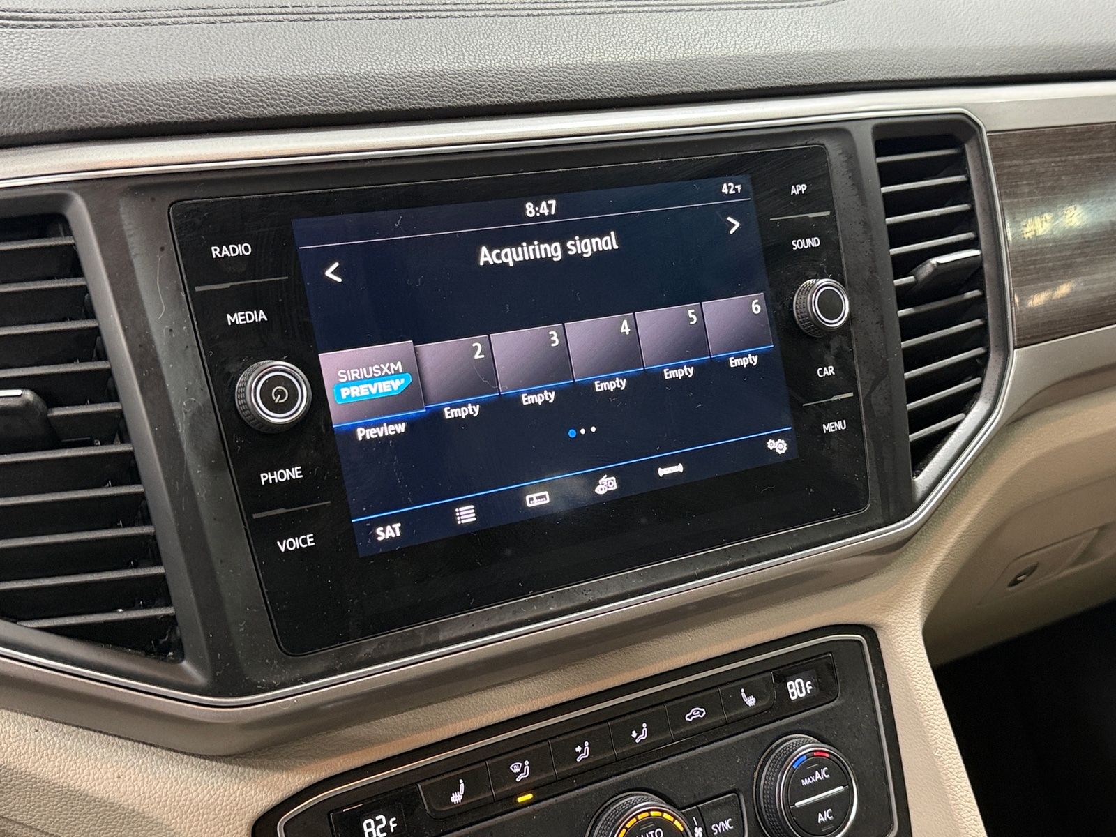 Thumbnail: 2019 Volkswagen Atlas - 3