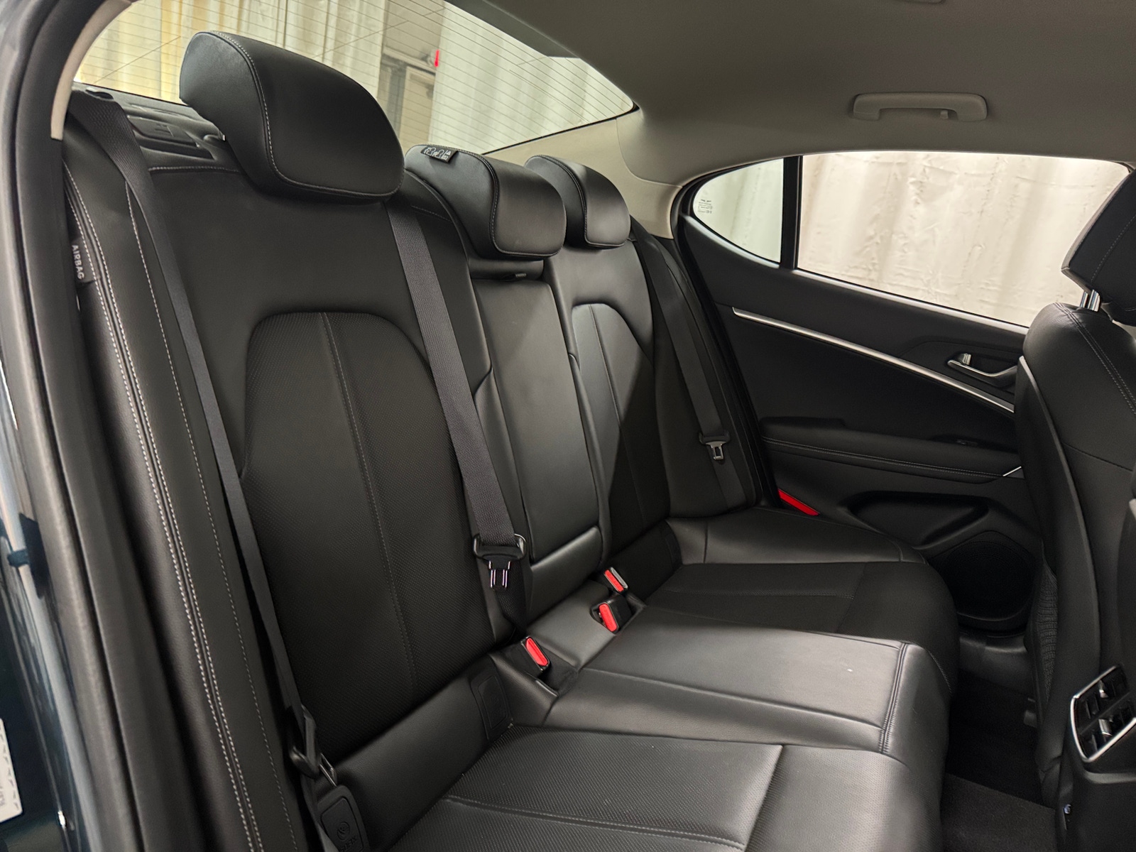 Thumbnail: 2025 Genesis G70 - 6