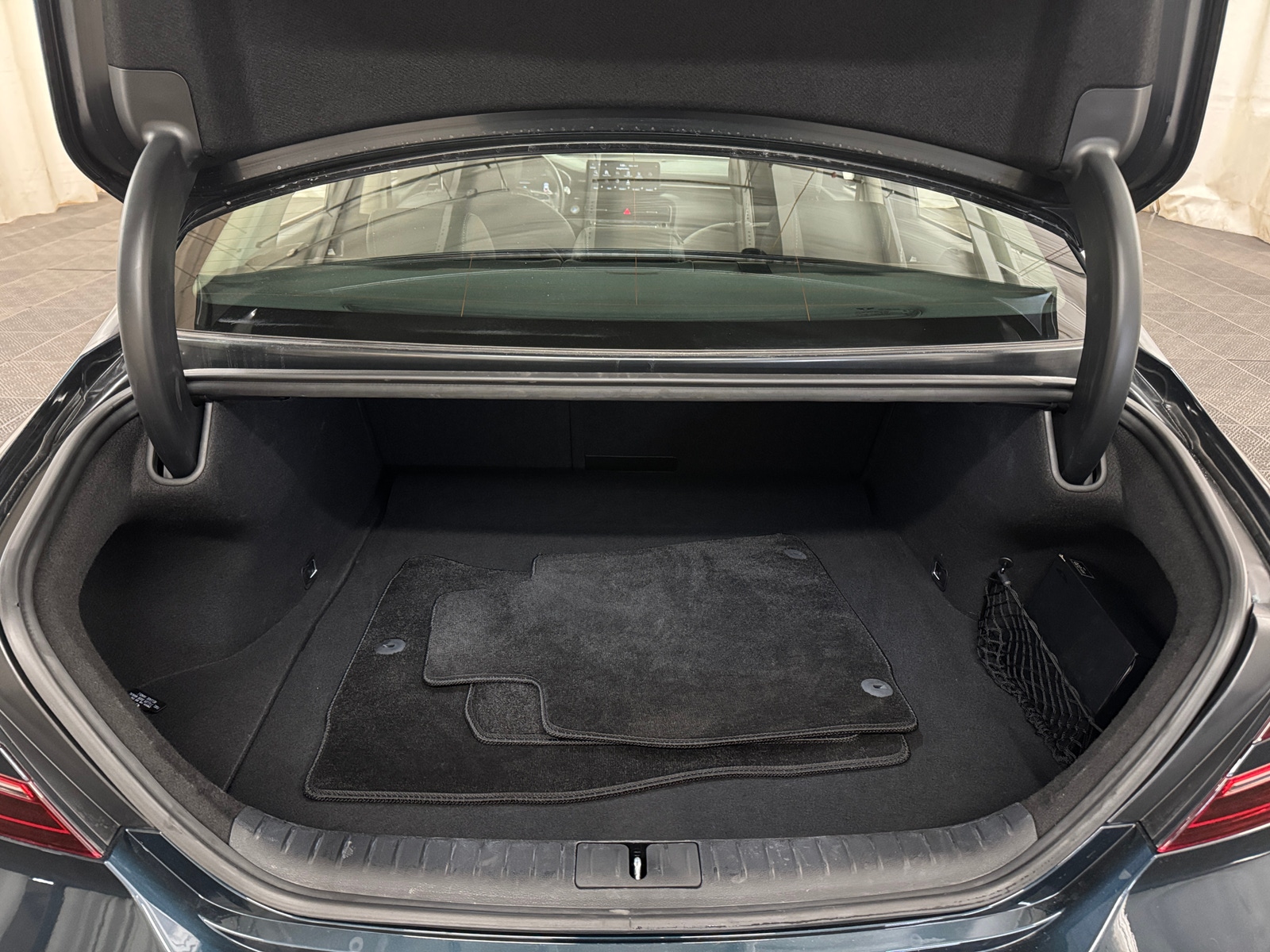 Thumbnail: 2025 Genesis G70 - 7