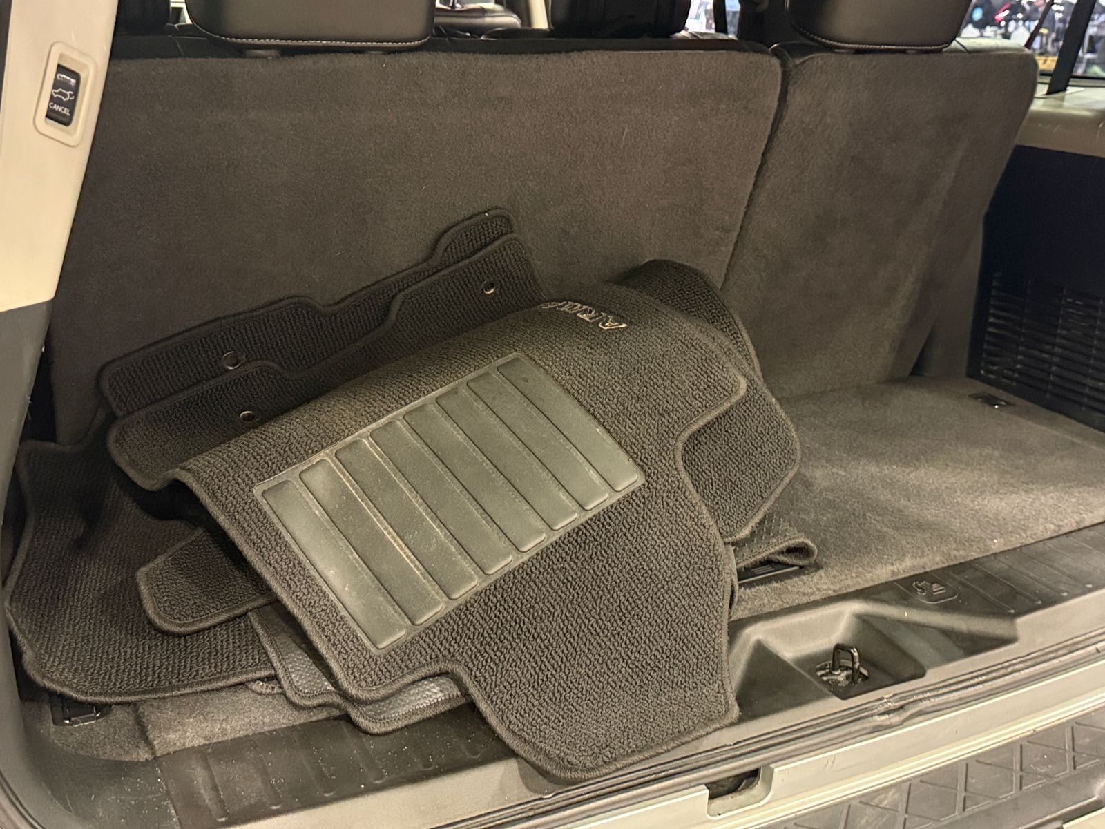 Thumbnail: 2015 Nissan Armada - 6