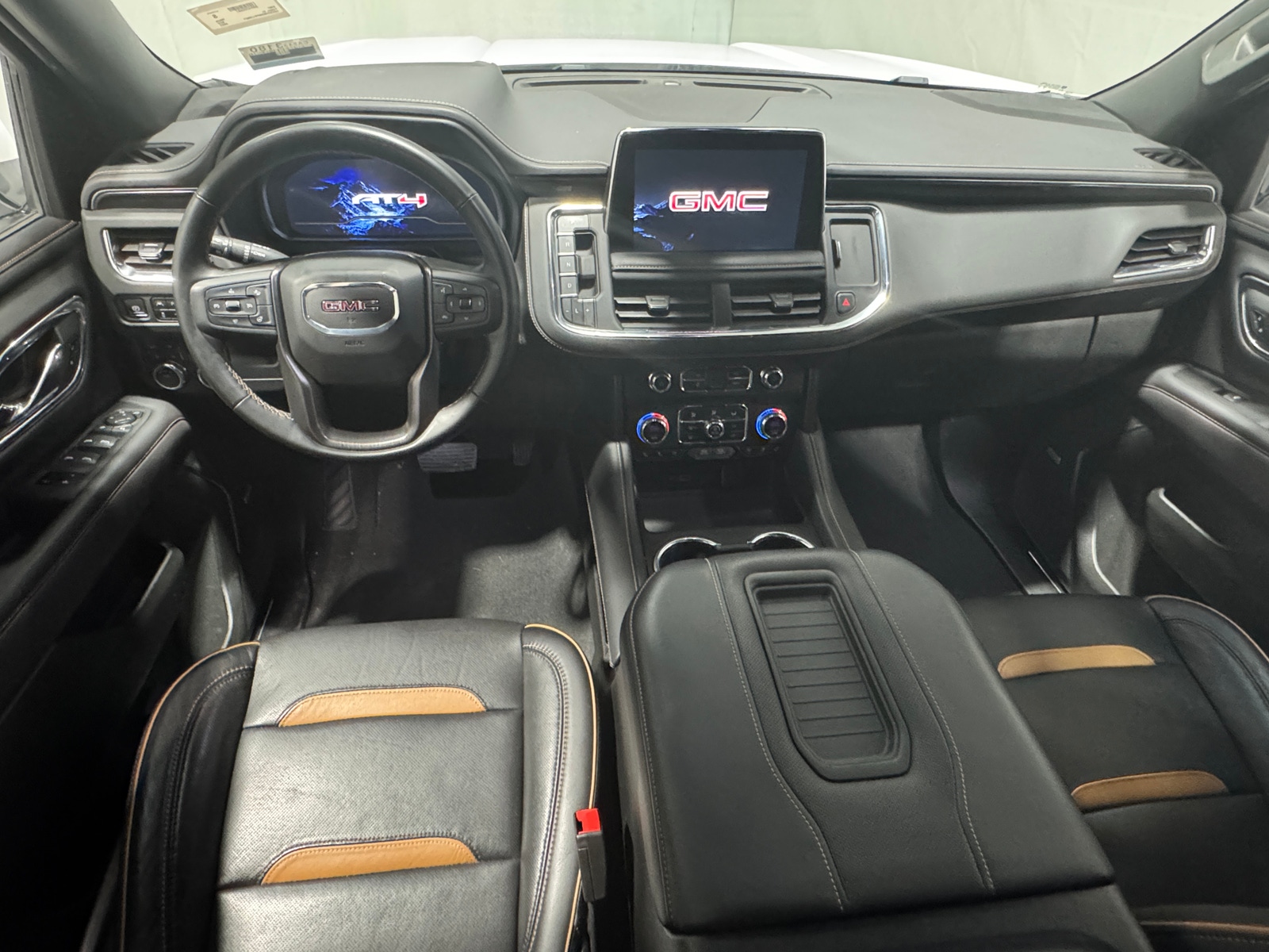 Thumbnail: 2023 GMC Yukon XL - 2