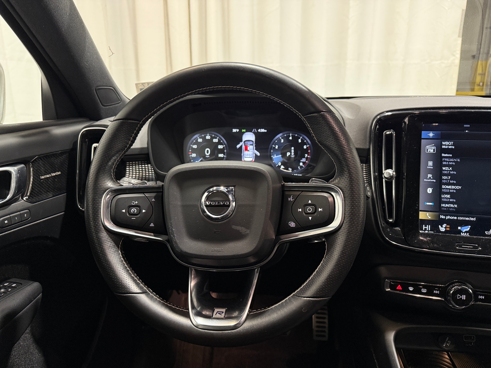 Thumbnail: 2019 Volvo XC40 - 5