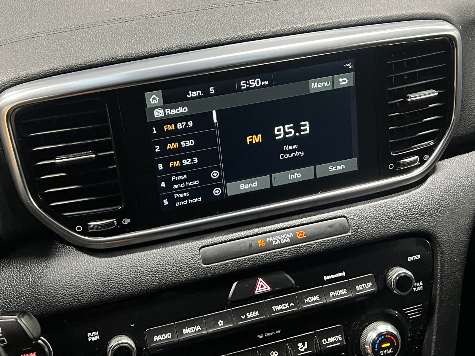 Thumbnail: 2021 Kia Sportage - 3