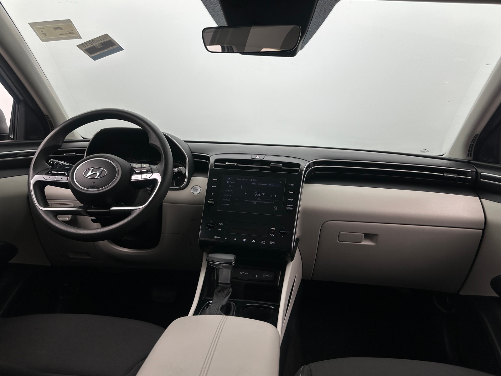 Thumbnail: 2024 Hyundai Tucson - 3