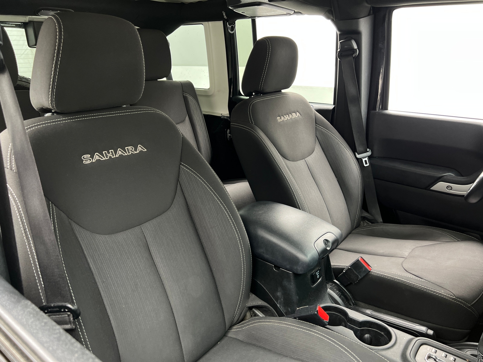 Thumbnail: 2017 Jeep Wrangler - 2