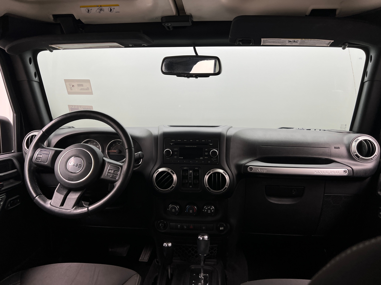 Thumbnail: 2017 Jeep Wrangler - 3