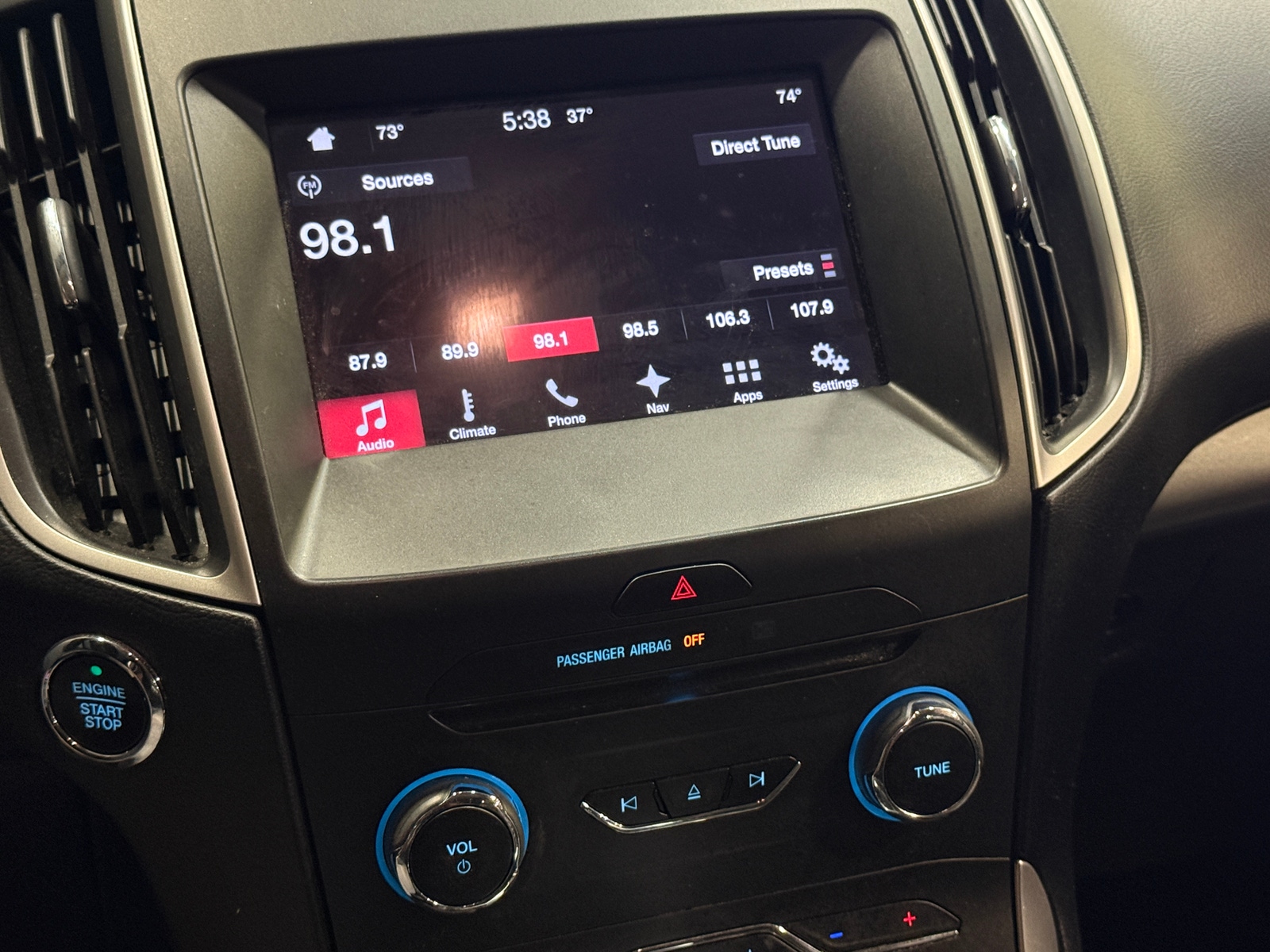 Thumbnail: 2016 Ford Edge - 4