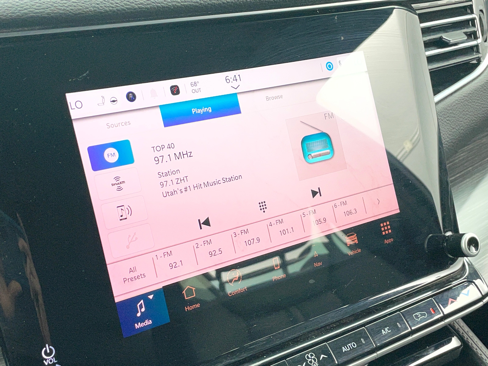 Thumbnail: 2024 Jeep Wagoneer - 3